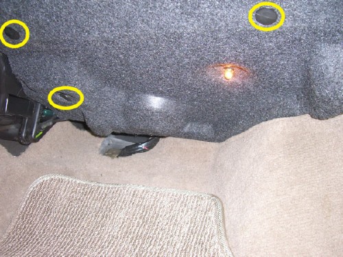 kickpanel with push-in clips highlighted